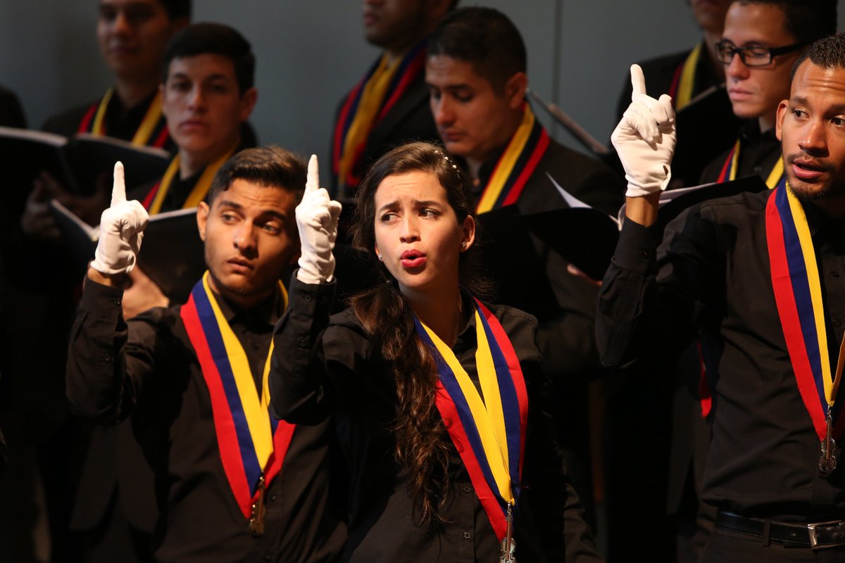 elsistema's tweet photo. 12 programas formativos desde los que se abordan las distintas demandas sociales a través de la música. #Celebramos49 #MúsicaParaTodos #SomosElSistema https://t.co/KLX6fx3uZM