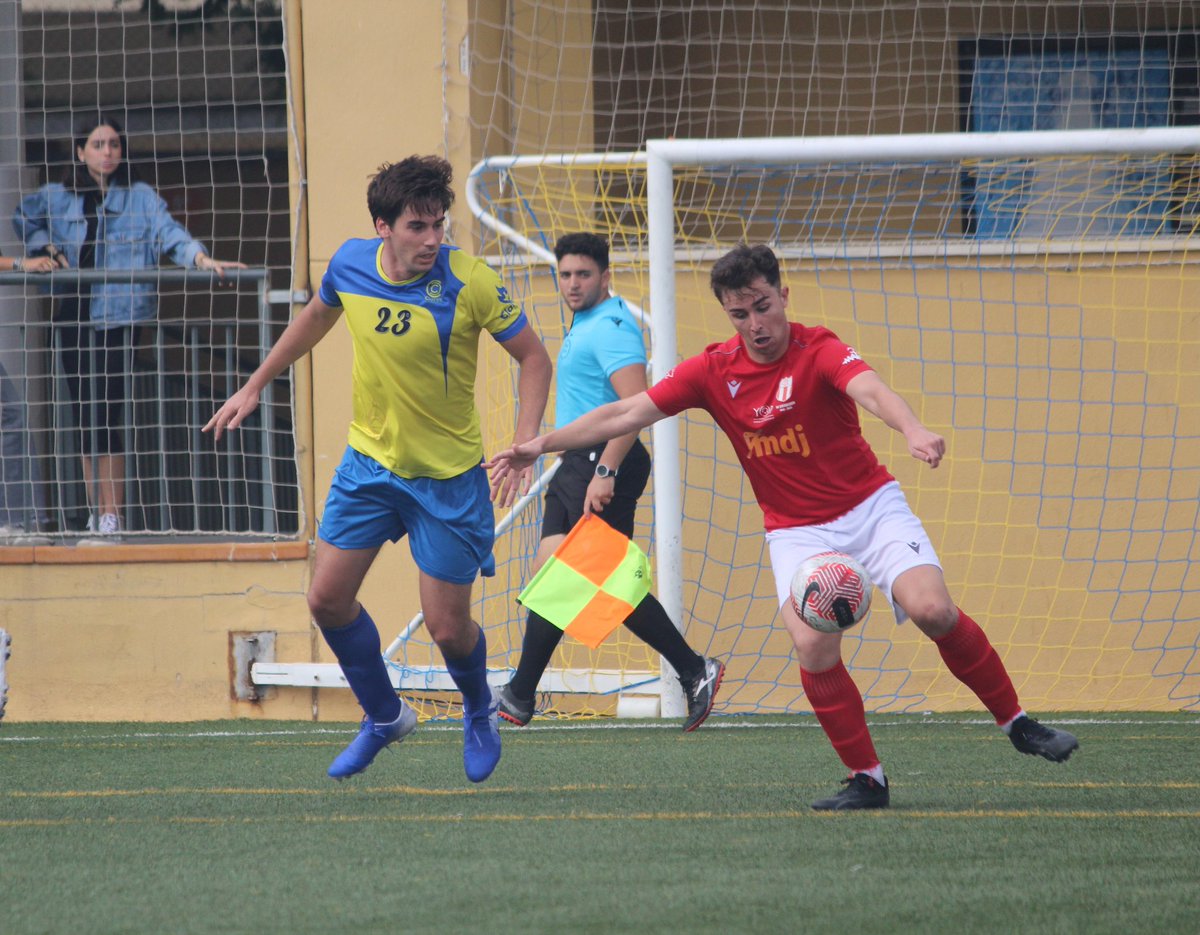 El ariete Manu Molina anotó en el encuentro de este domingo 2 goles y una asistencia siendo el MVP del partido y suma 16 goles y 7 asistencias 

🔴⚪️ #ParteDeTi #SangreRoja