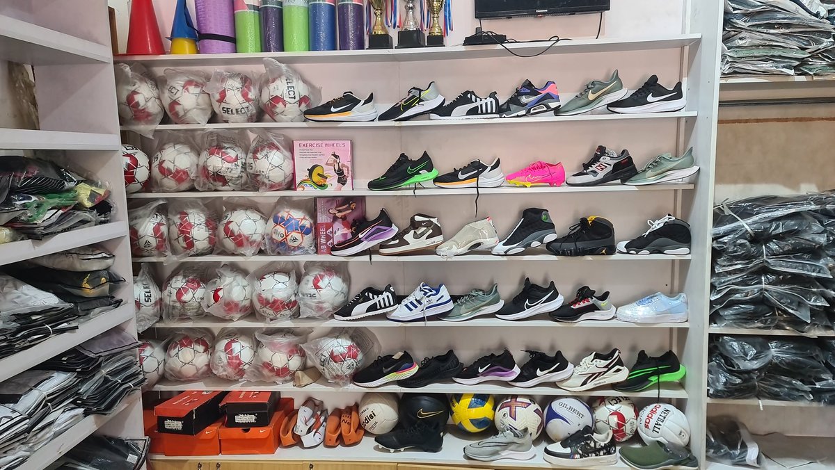 Lacticsports's tweet photo. Lacticsports is here to provide you with all the sports equipment that you would need. https://t.co/dvPxPIdbPZ