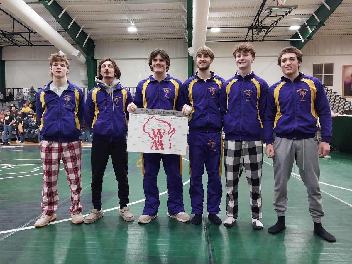 sfsdactivities's tweet photo. Falcon Wrestlers advancing to Sectionals in Campbellsport next Saturday and how they placed at Regionals over the weekend! 126 Aidan Miller- 2nd 132 Jake Shaver- 3rd 144 Ethan Balde- 2nd 150 Mitchell Gustin- 3rd 157 Aiden Richardson- 3rd 175 Matt Bimmel- 1st Congratulations! https://t.co/51aTYRNJi7