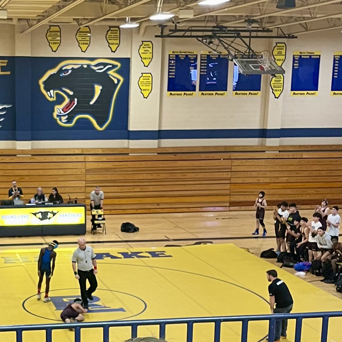 ROUNDLAKEMIDDLE's tweet photo. The Wildcat and Cougar Wrestlers might be crosstown rivals now but soon they will be Panther Teammates!
#RLMSPride #RLMSWildcats116 https://t.co/UpIL7PvNZN