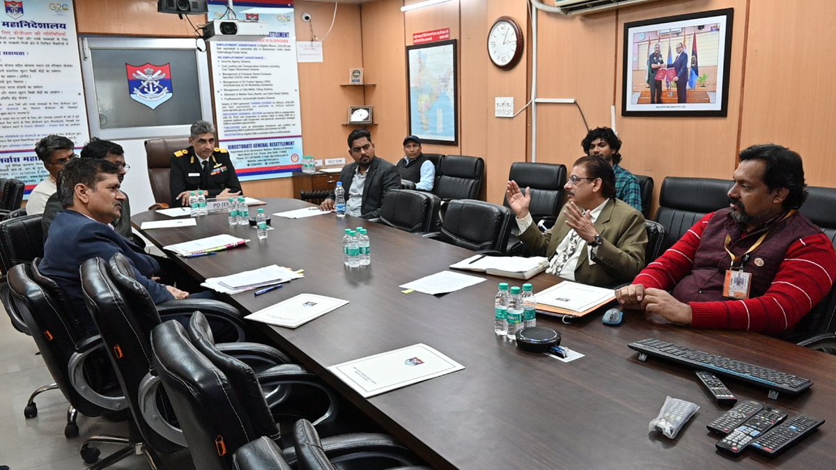 dgrIndia's tweet photo. A meeting was held at DGR office on 12 Feb 24, with the representatives of various Central Min/ Deptts for Monitoring the Implementation of Ex-Servicemen Reservation.
#MinofRailways
#MinofHealth
#MinofEducation
@adgpi
@IAF_MCC
@IndiannavyMedia https://t.co/ujqvFtH1Sf