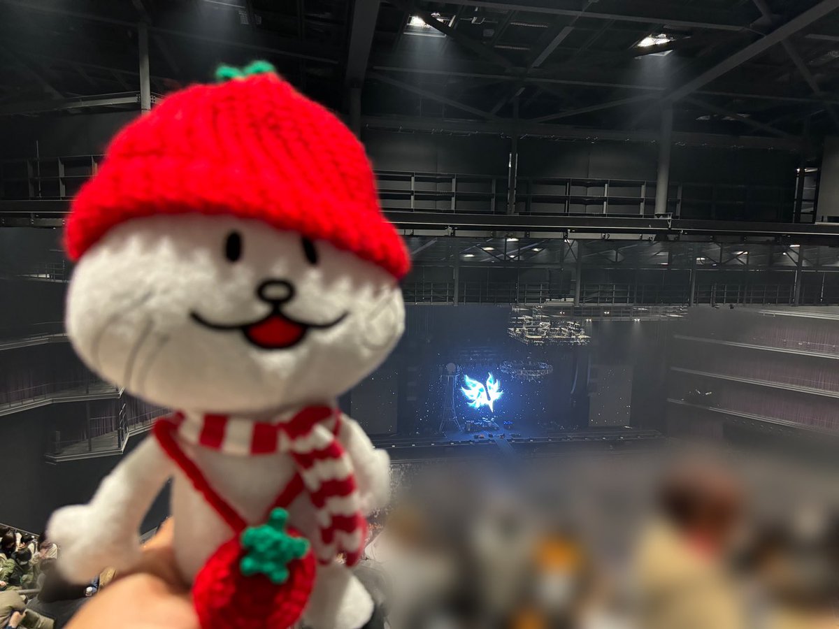 araricchi's tweet photo. ホームシック衛星、最高だった🥹🫶🏻
星の鳥を見ていたら16年前のことを色々思い出して、感慨深いものがあった。。
もう人生の3分の2（こわ😂笑）BUMPを聴いているんだなぁ🌈 https://t.co/QkyZQBpBxf