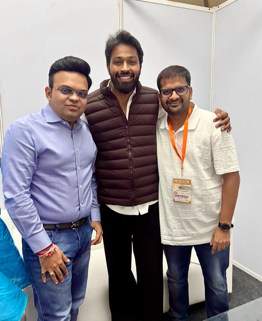 DrRutvij's tweet image. What a cricket moment 🏏😎

#GLPL