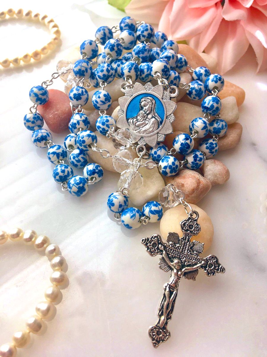 Pray The Rosary Everyday