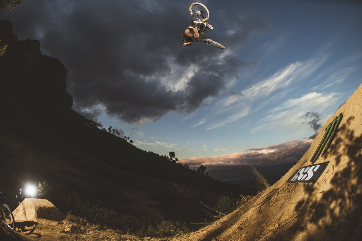 Monster Energy ITALY tweet media