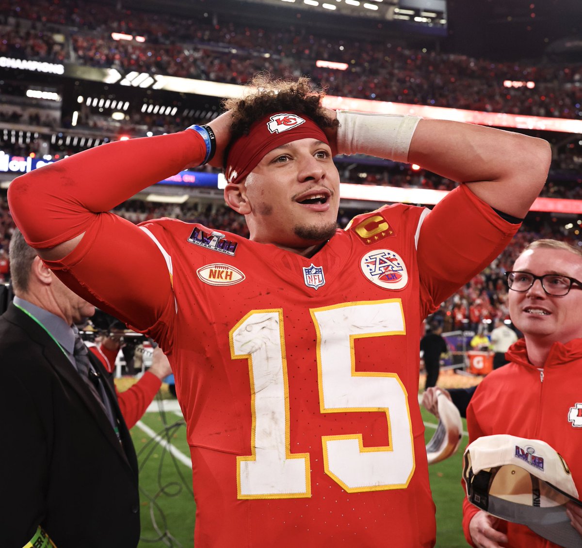 NFL's tweet photo. About last night… #SBLVIII https://t.co/j3yaNRlNgf