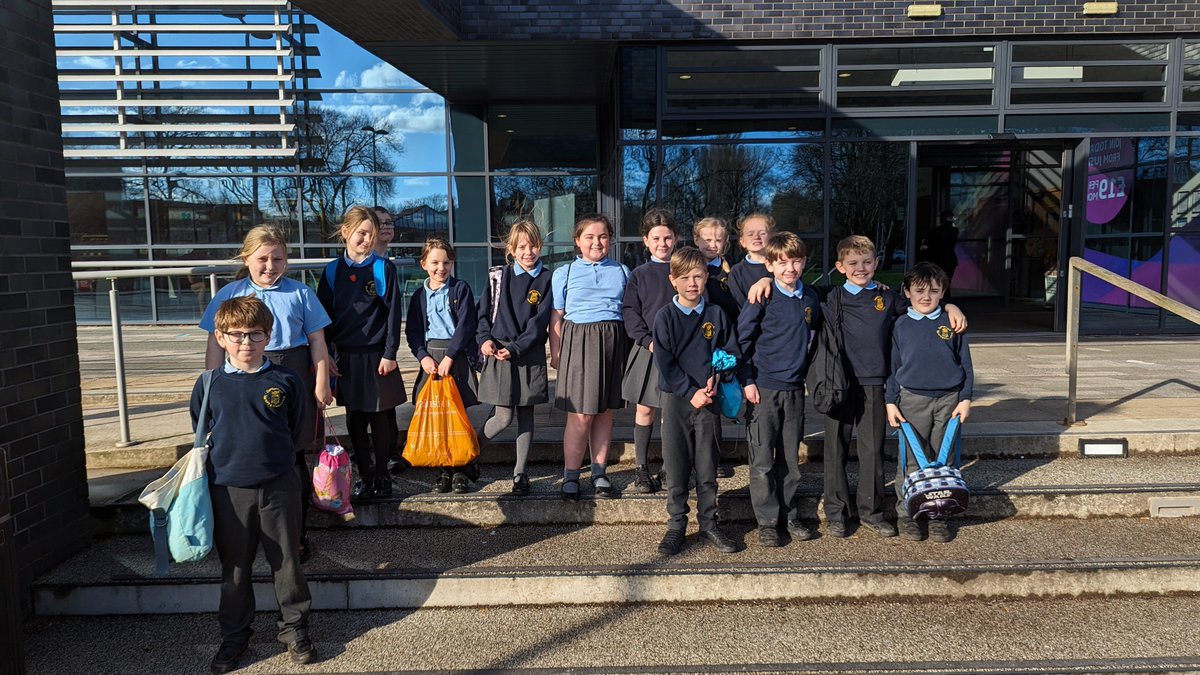 Year 4 all ready for their first swimming lesson. 🏊🏼‍♀️ <a href="/ComberbachMrsG/">Mrs Green</a> <a href="/ComberbachMissM/">Miss Marsh- Reception Comberbach NPS</a>