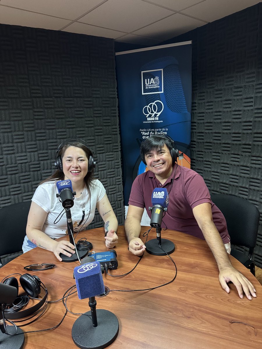 Pasándolo pulentito en la entrevista radial por ⁦<a href="/E2Elgueta/">Eduardo Elgueta</a>⁩ de ⁦<a href="/UAntofagasta/">U. de Antofagasta</a>⁩ ❤️🎤🙏🏼