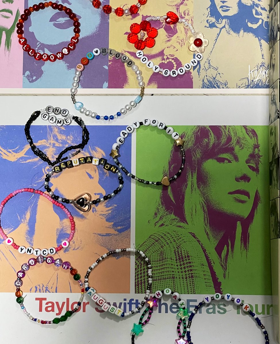 sksekdkakf's tweet photo. これで最後のeras tour投稿！

1st time going all-out swiftie mode and it was WORTH it 😭 truly made my 2024 (and it’s still feb!)

i got a lot of cute FBs and 2 of them were tokyo’s surprise songs!

tysm to @taylorswift13 and all the swifties who made the tour alive 🫶 宝物です🥹 https://t.co/Kfm26LXcQt