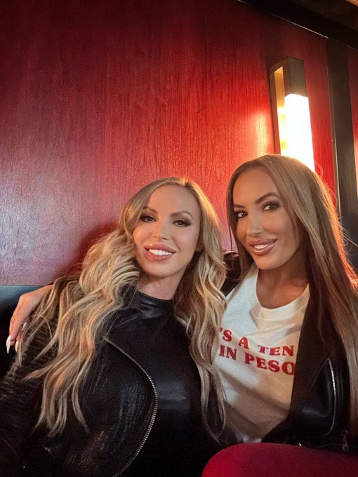 Are we cute? | @RICHELLERYAN https://t.co/tojM8yhYv9<a class="tags" href="/tag/richelleryan">@richelleryan</a><a href="/tag/losangeles"class="tags"><span>#losangeles</span></a><a href="/tag/beyonce"class="tags"><span>#beyonce</span></a>