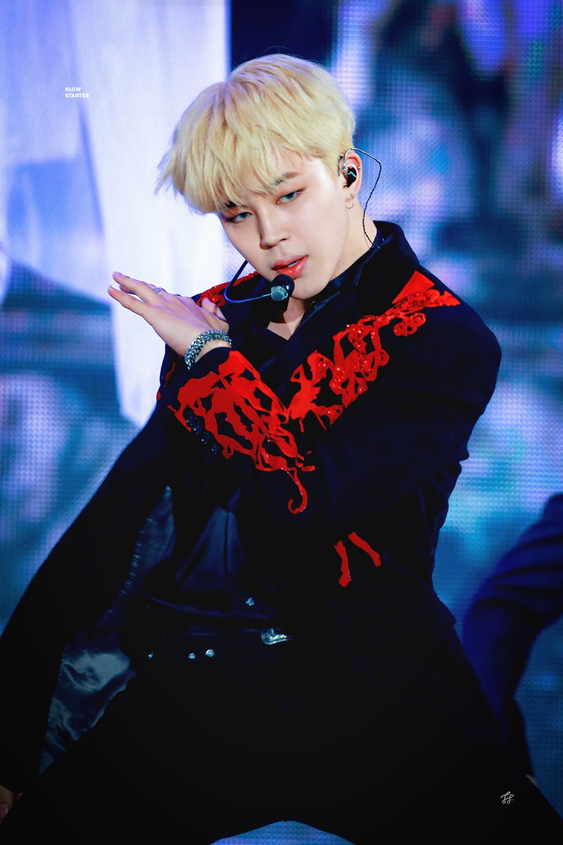 slowstarter1013's tweet photo. 161119 🫢

#박지민 #지민 #ParkJimin #ジミン #JIMINJIMIN #JIMIN
@BTS_twt https://t.co/Iaucu8r3BO