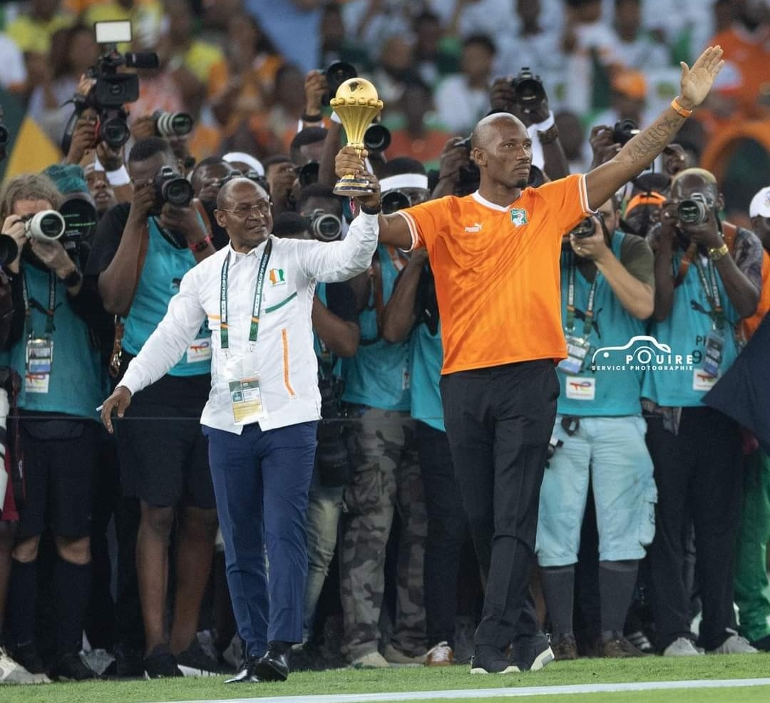 MBIEKOP's tweet photo. Quand on est un leader, ça se sait !
Que Vive #Drogba https://t.co/AJLXCazoQG