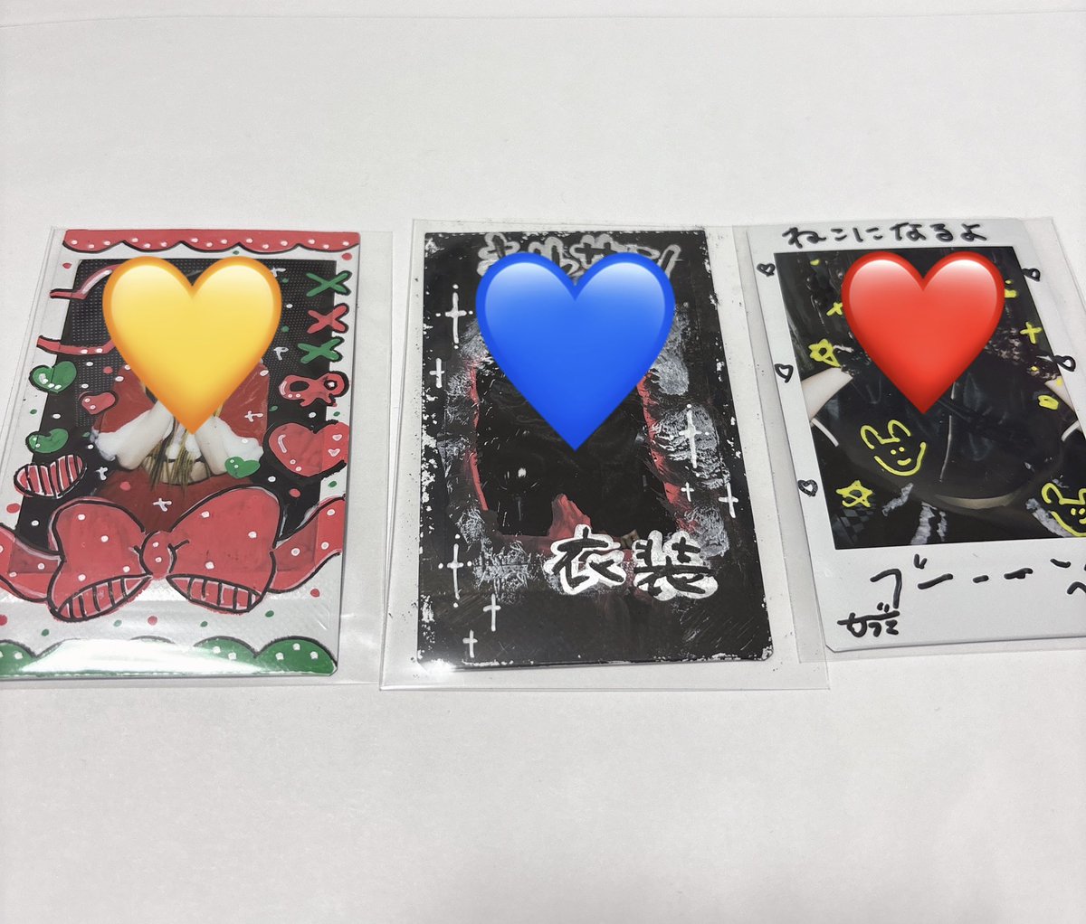 ix_qoa's tweet photo. クララ・マグラ　落書きチェキ　交換

【譲】💛💙❤

【求】💜💚

現場にて交換でおねがいします https://t.co/KmCPa3xErf
