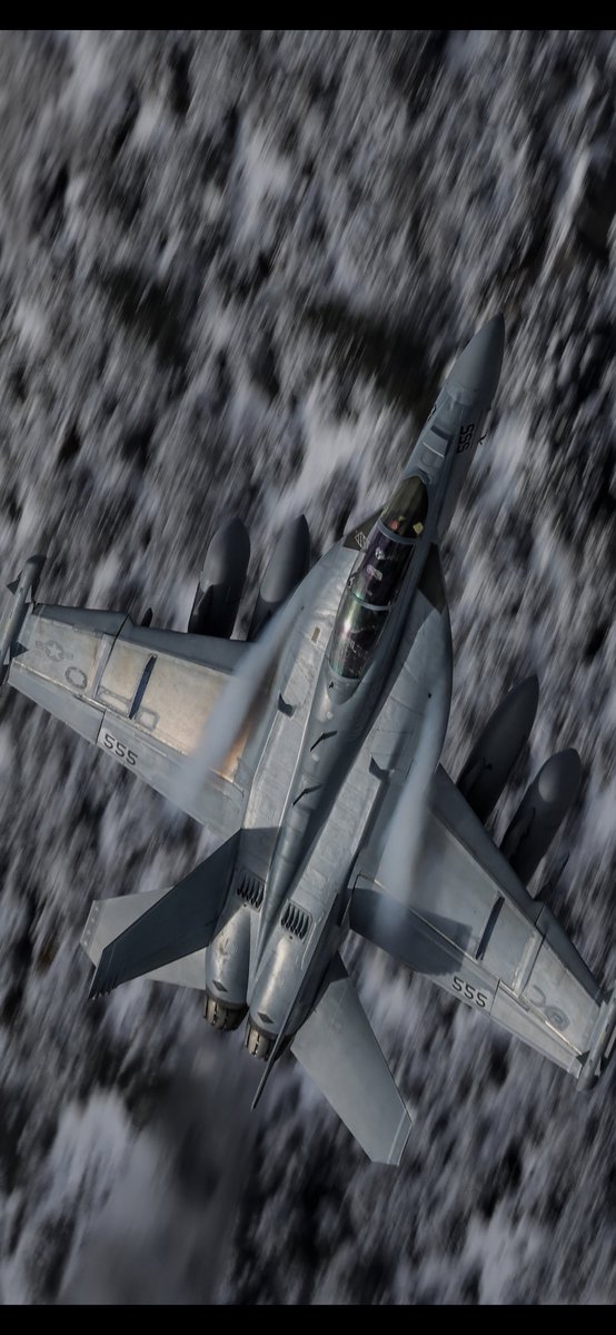 JarodMHamilton's tweet image. VX-9 Growler on the low level.
🧛🧛
#vx9 #vx9vampires #growler #sidewinderlowlevel