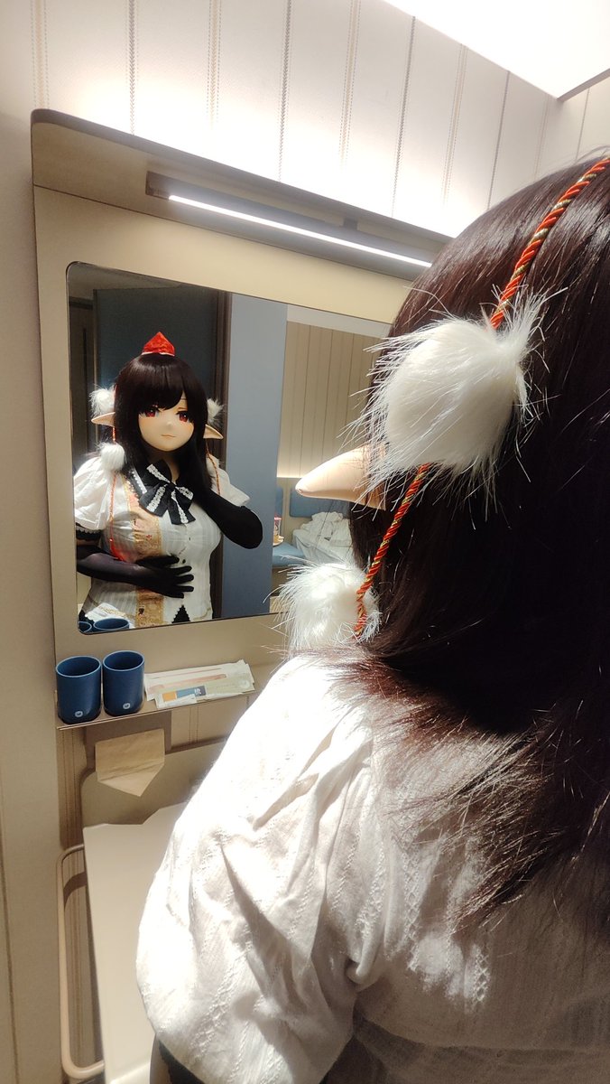 LastDream_I's tweet photo. 呼呼......真的变成射命丸文了！
她真可爱
#kigurumi
#着ぐるみ https://t.co/6kpd4uDfOw