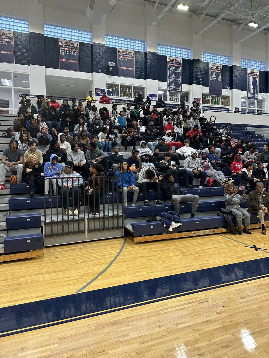 LuellaHS_HCS's tweet photo. What a special occasion for two of Luella HS finest student athletes (Kaillen Noble and Javier Aguirre) as they make commitment to extend their academic &amp; athletic career on the collegiate level. #levelingupinexcellence #ichoose https://t.co/KcOpyNznzV