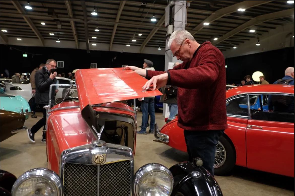 S8Logistics's tweet photo. Head to #RaceRetro2024 at Stoneleigh Park, 23-25 Feb, to celebrate 20 years of motorsport heritage! Iconic cars, legendary racers &amp; live action await. Find your dream car? Let #StraightEightLogistics handle the transport.
Go to: https://t.co/v00M41C0wY
#classiccars #vintagecars https://t.co/bJpG2ATLeG