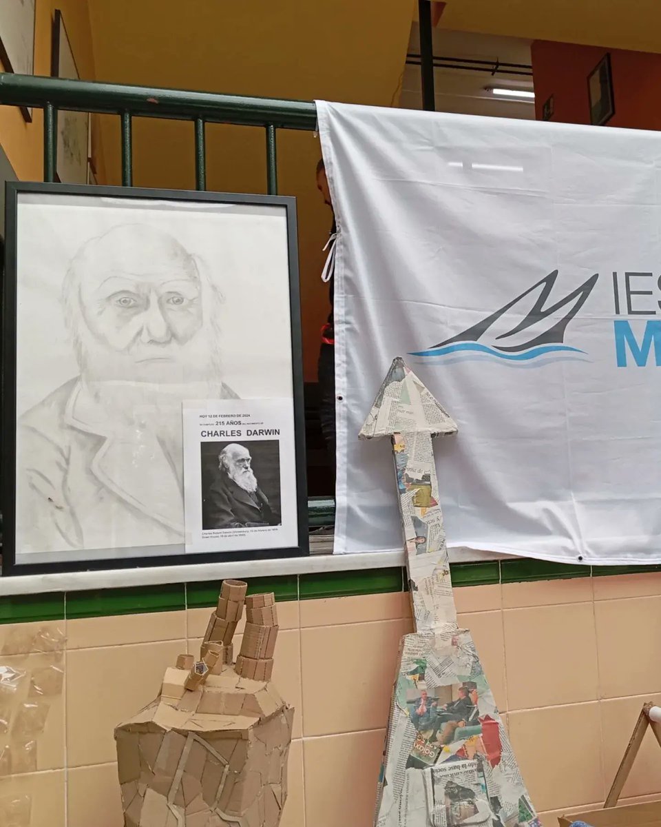 Actividad educativa en el instituto sobre el 215 aniversario del nacimiento de Charles Darwin.
<a href="/IESMeditMalaga/">IES Mediterráneo MLG</a>