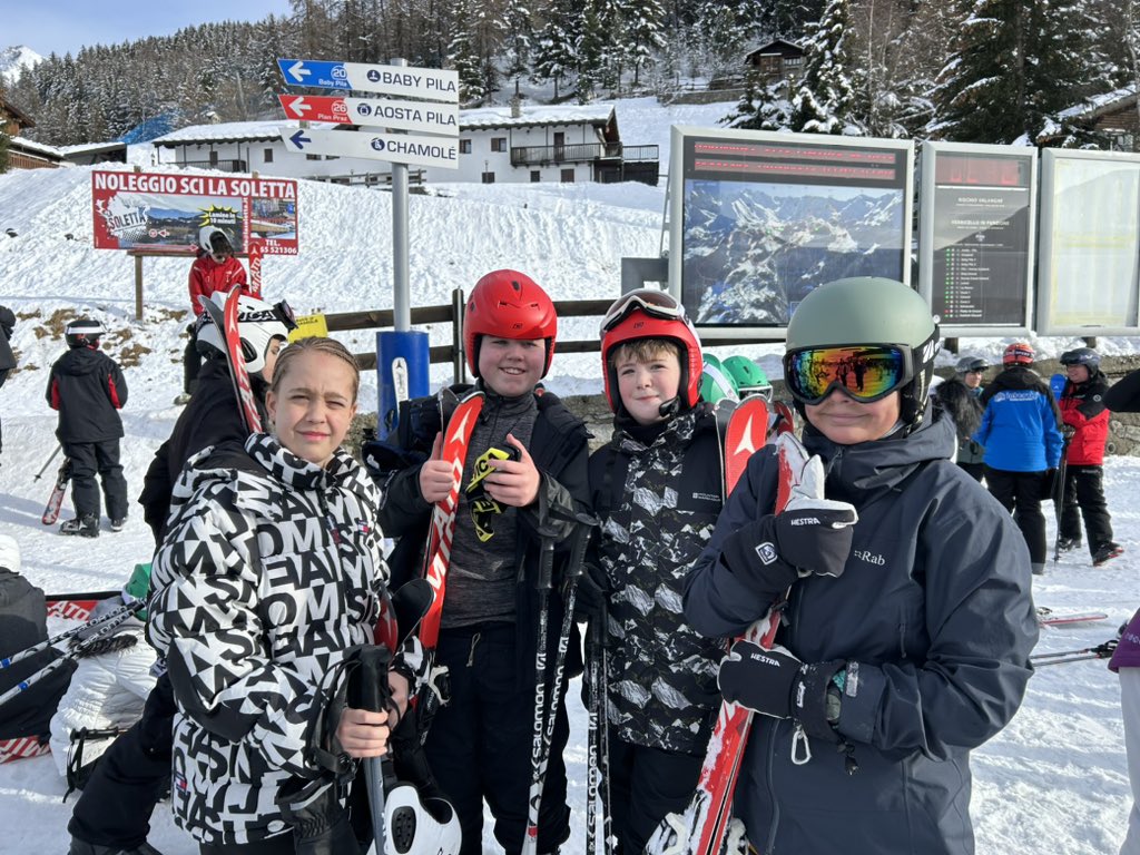 StPetersSch's tweet photo. A brilliant day 1 completed! Everyone making fantastic progress in their skiing. Thank you @weareinterski @InterskiSchools for a great first day @BhamDES @OurLadyandAllS1 https://t.co/0kaRP5Y170