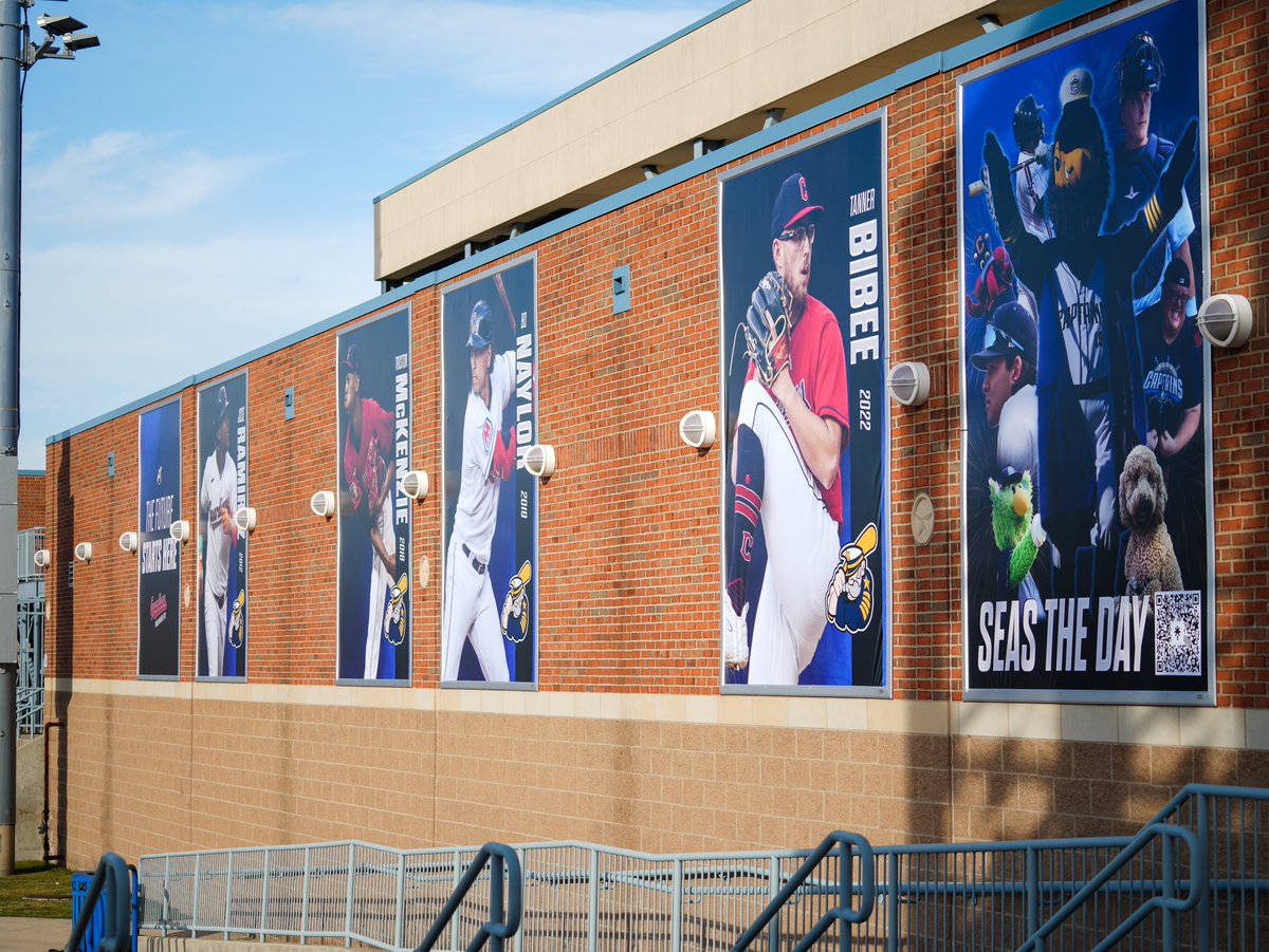 LCCaptains's tweet photo. The Future Starts In Lake County

#SeasTheDay https://t.co/WWcP9Y4goI