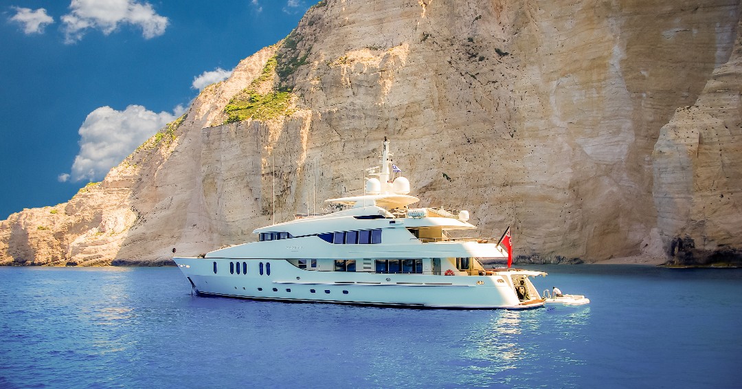TelemarYachting's tweet photo. Over 3,000 ships around the globe work with Telemar, a worldwide leader in bridge electronics, navigation equipment, and maintenance.

Learn more about Telemar Yachting Americas here: https://t.co/ROKyT3Jz9z

#telemaryachting #yachting #bridgenavigation #bridgeelectronics https://t.co/7KizNU9Ojv