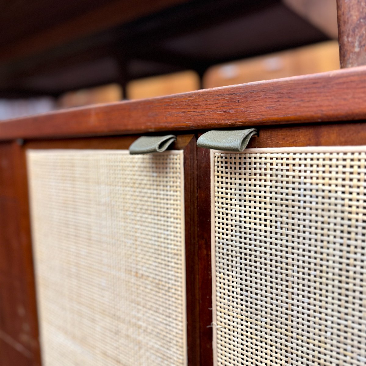 mcmobler's tweet photo. We just received this gorgeous "Patterns 9" credenza in teak + cane with leather pulls.

Designed by Jack Cartwright for Founders Furniture in the 1960s.

#jackcartwright #founders #midcentury #vintage https://t.co/e6cNedO0Jk