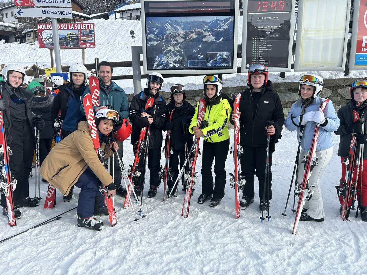 StPetersSch's tweet photo. More pics from today https://t.co/HTwbHkU8co