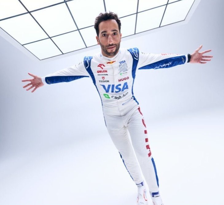 BoxBox_Club's tweet image. Our Android engineer after the product demo 😉

#BoxBoxAndroid