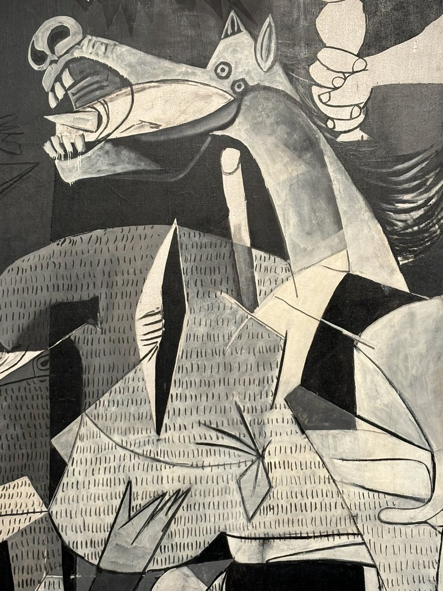OllieMFL's tweet photo. 16,000 steps in and we’ve seen the Crystal Palace, sunbathing turtles, a Picasso masterpiece and some posters for Lorca’s La Baracca. Next up: tropical gardens and dinner. 🇪🇸 @chepstowschool @EnglishChepstow https://t.co/FpbOugD5Ve