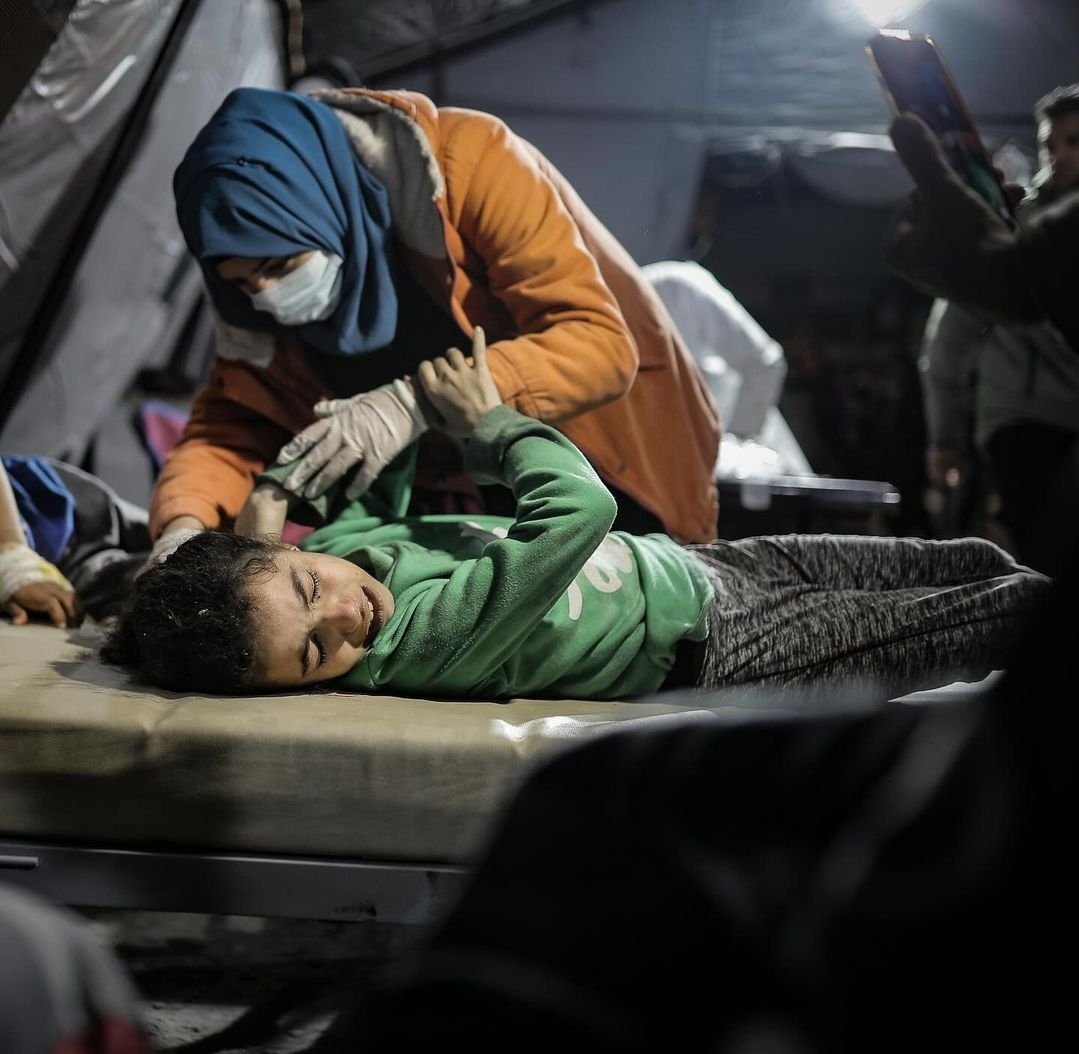 r1k_01's tweet photo. If not know then when
We all are part of this brutal genocide 
Whether we agree or not we all are the responsible for what happening in #Palestine 
Aren't these little child have rights to live and love their home land.
@amnesty @UNHumanRights 
#RafahUnderAttack #GazaHolocaust https://t.co/yU1bJ5yphL