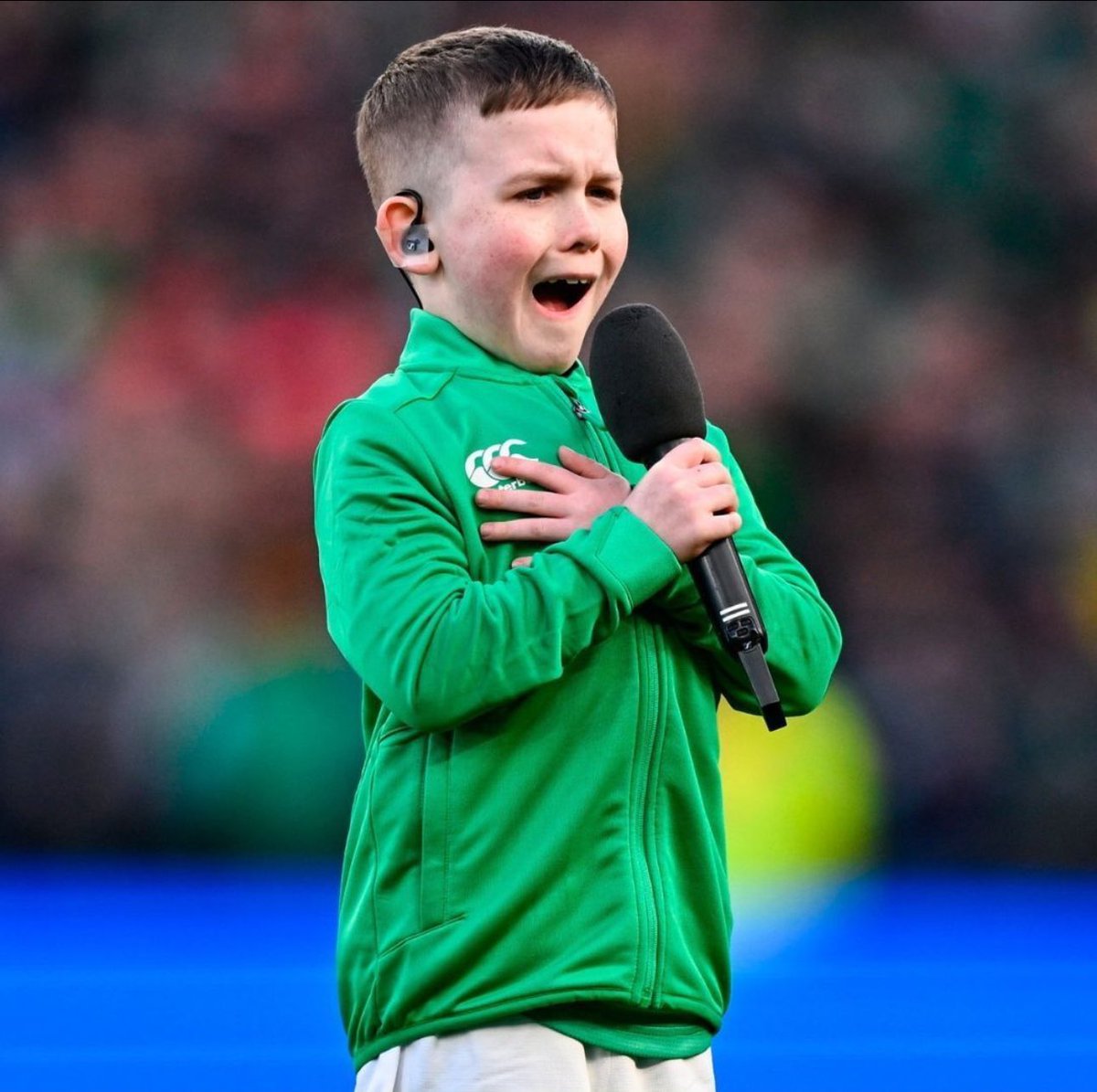 @RTELateLateShow Toy show star #StevieMulrooney at the Aviva stadium with a version of Ireland’s Call.

The #RTEToyShowAppeal grants round is now open for applications, and over €3.6m to be awarded to charities that work with children and families.

All the details here;