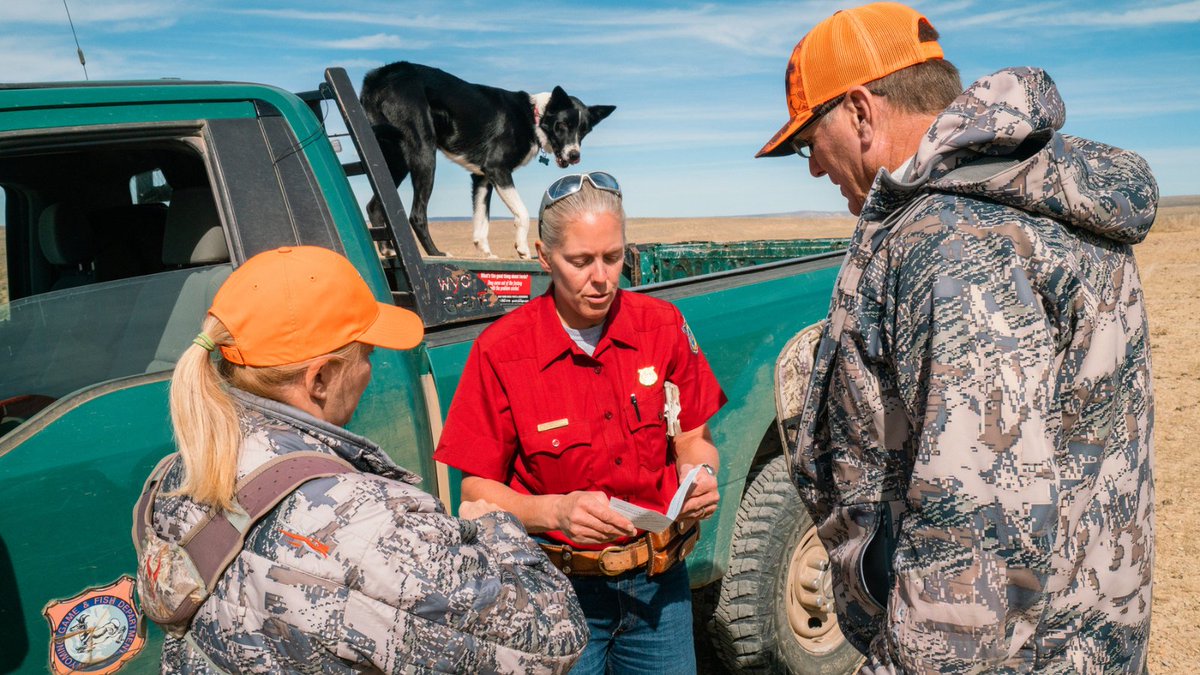 Hats off to Kim Olson for snagging the prestigious Shikar Safari Wildlife Officer of the Year award! 🏆🦌 Your dedication to Wyoming’s wildlife and natural resources is truly inspiring. Thank you for your tireless commitment to conservation!