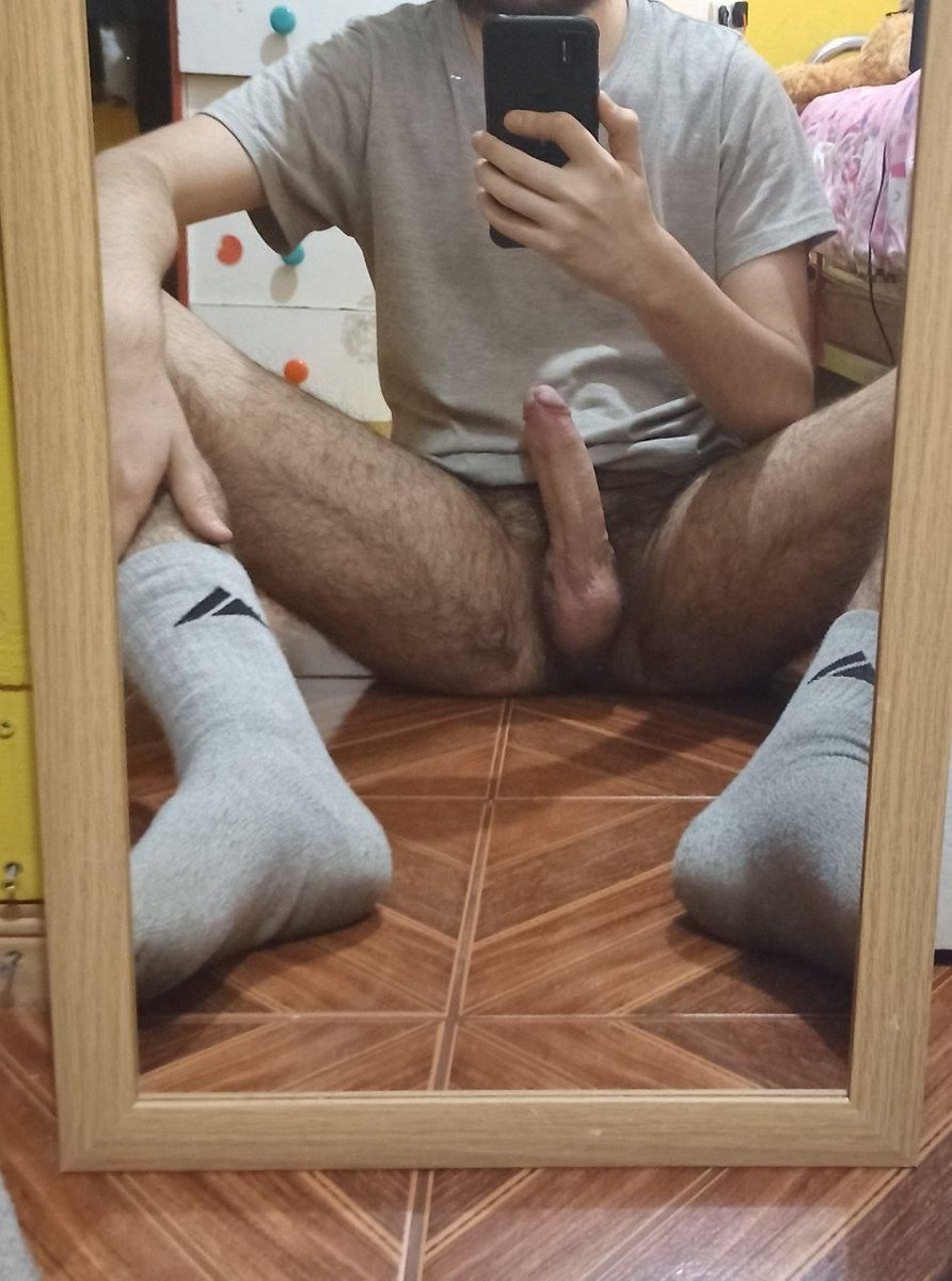 Frf0820's tweet photo. Me topé con esta foto revisando un chat viejo 🤭

#gay #gaychile #chilegay #chilenogay https://t.co/k4aa5gb1sJ