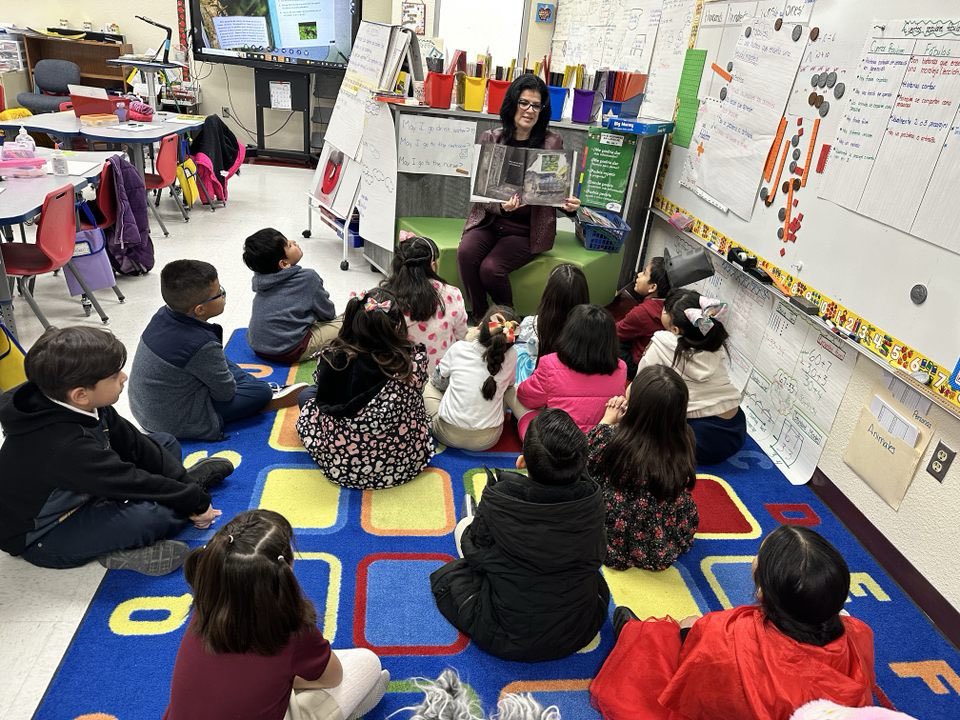 More pictures of World Read Aloud day #warriorsread #booksbringhappiness @YISDLibServices