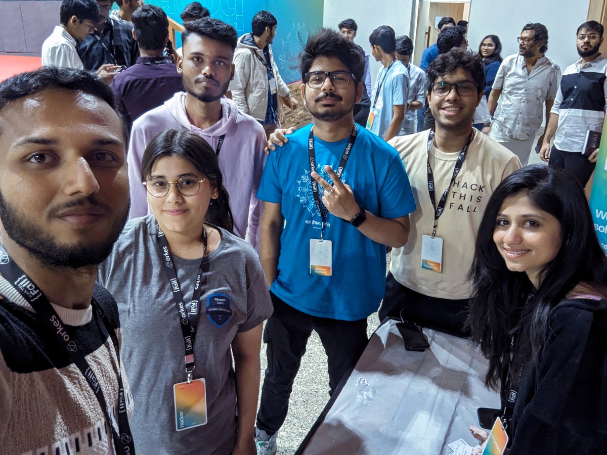 geetesh_mehto's tweet image. Connecting with the @hackthisfall organizers was awesome; they did an amazing job hosting this season of #HackThisFall2024! 🔥🔥🥳🥳 Big shoutout to @Apoorvdwi, @DevanshiPandy11, and @Shitiz_Agg for their hard work!