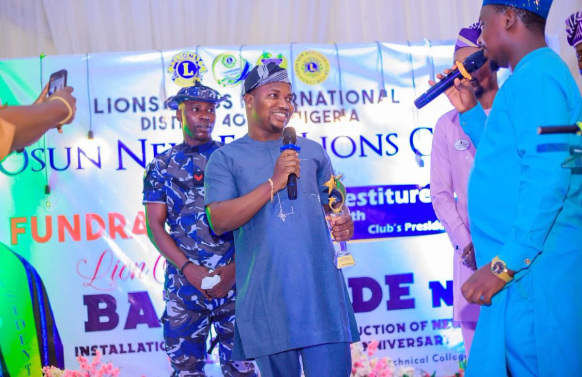adeleke_ojigbo's tweet photo. Well Deserved Award, Our Handsome and Patriotic Chairman @Hon_Adewale_A 😌❤️

Thanks for your exceptional service to humanity 

Cheers to more greatness, leader🥂 https://t.co/JTonEfdMjG