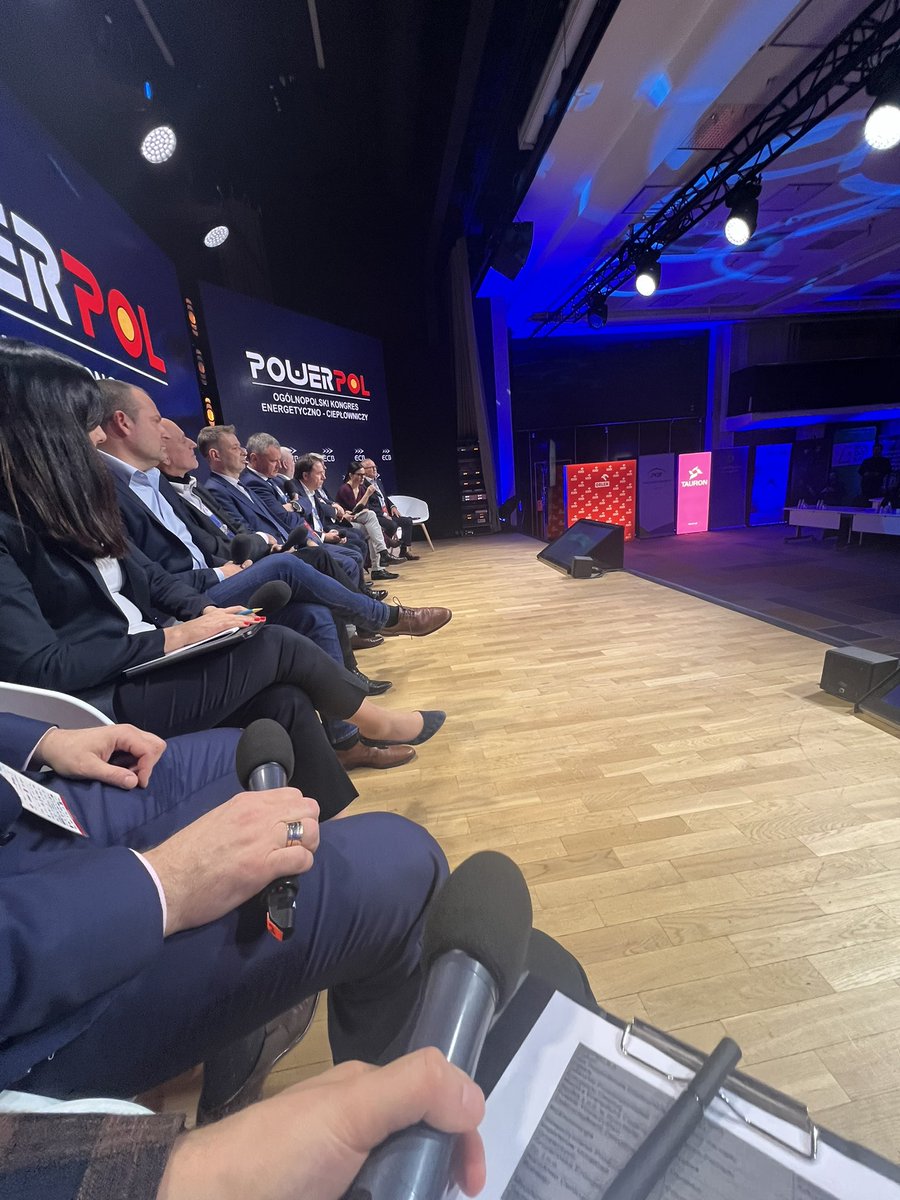 polonpl_'s tweet image. Dzisiaj wystartowała kolejna edycja kongresu #Powerpol @ECBPL

Portal POLON.pl jest patronem wydarzenia, a @MJMarszalkowski prowadził dyskusję dotyczącą transformacji sektora ciepłownictwa i kogeneracji.