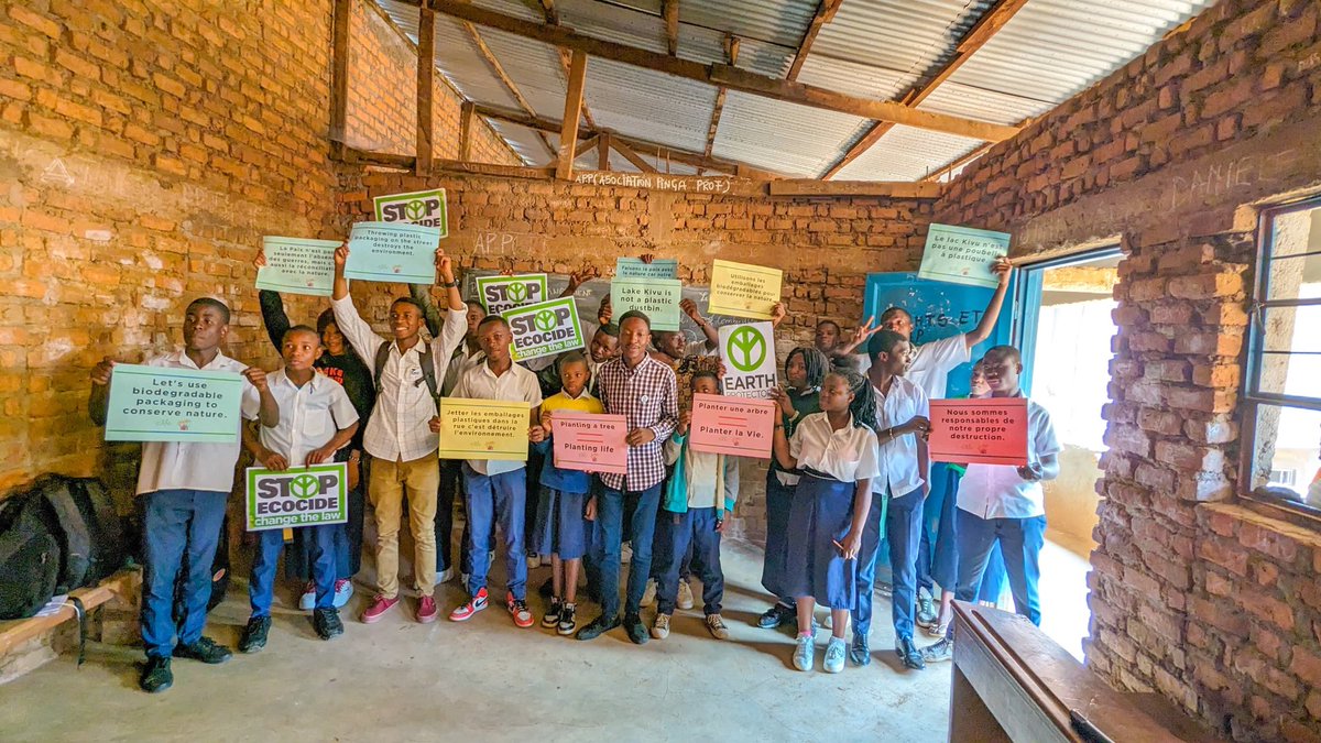 Parfait_Mush's tweet photo. As I was trying to introduce what Climate Change is, I asked What is Education?One of the pupils answered that "Education is a key to Life".Climate Education helps improve how we react to nature so as to enjoy the best quality of life and existence. #EducationForAll #EducateFirst https://t.co/juDWBY7u6H