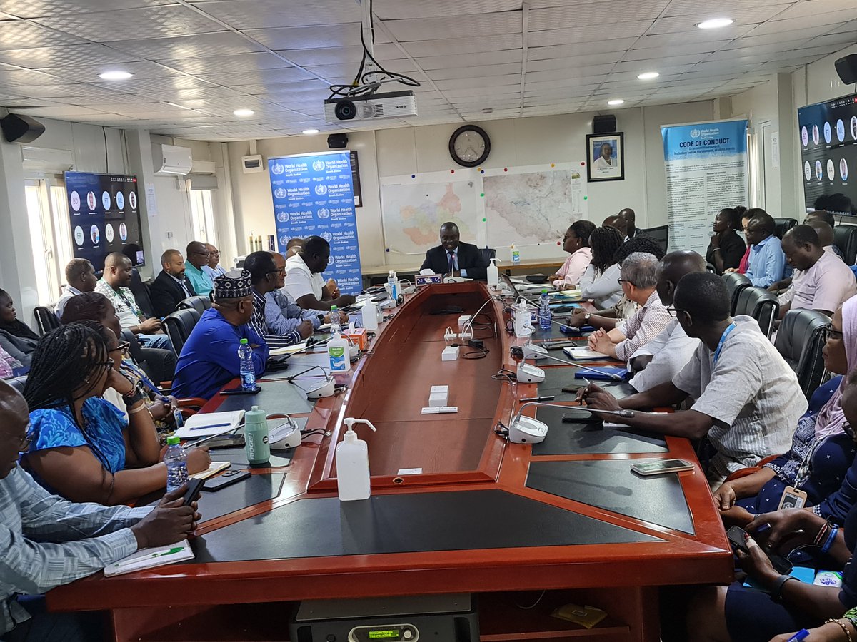 WHOSouthSudan's tweet photo. Today, Dr @karamagih, the new @WHOSouthSudan Rep., held a meeting with staff to familiarize himself with the office &amp; gain a better understanding of the public health context of🇸🇸. This will enable @WHO support to be tailored to enhance the health &amp; welfare of the people of🇸🇸 https://t.co/kGKVc6ZseH