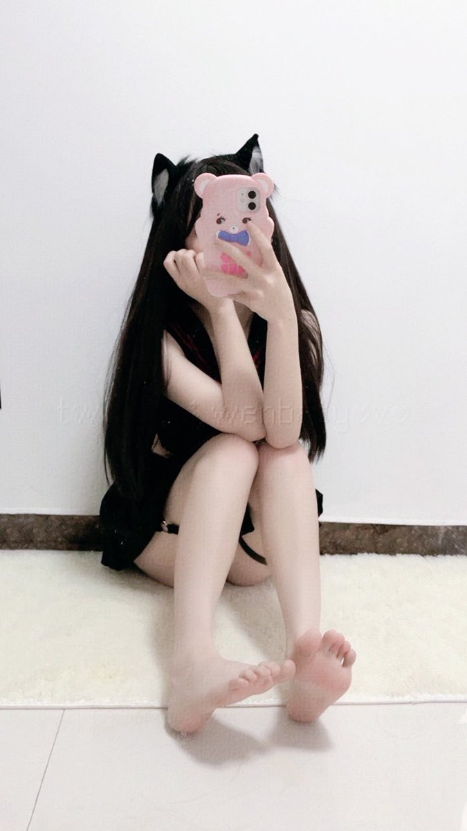乖乖伸出来 https://t.co/lUo6uUfNLQ