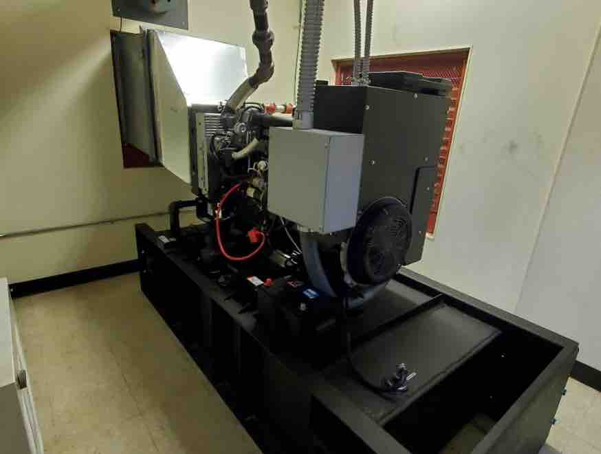 fmgenerator's tweet photo. Another swap out for a major telecommunications provider at their West Hartford location. 

Great job, team! https://t.co/VJ59gckbH0