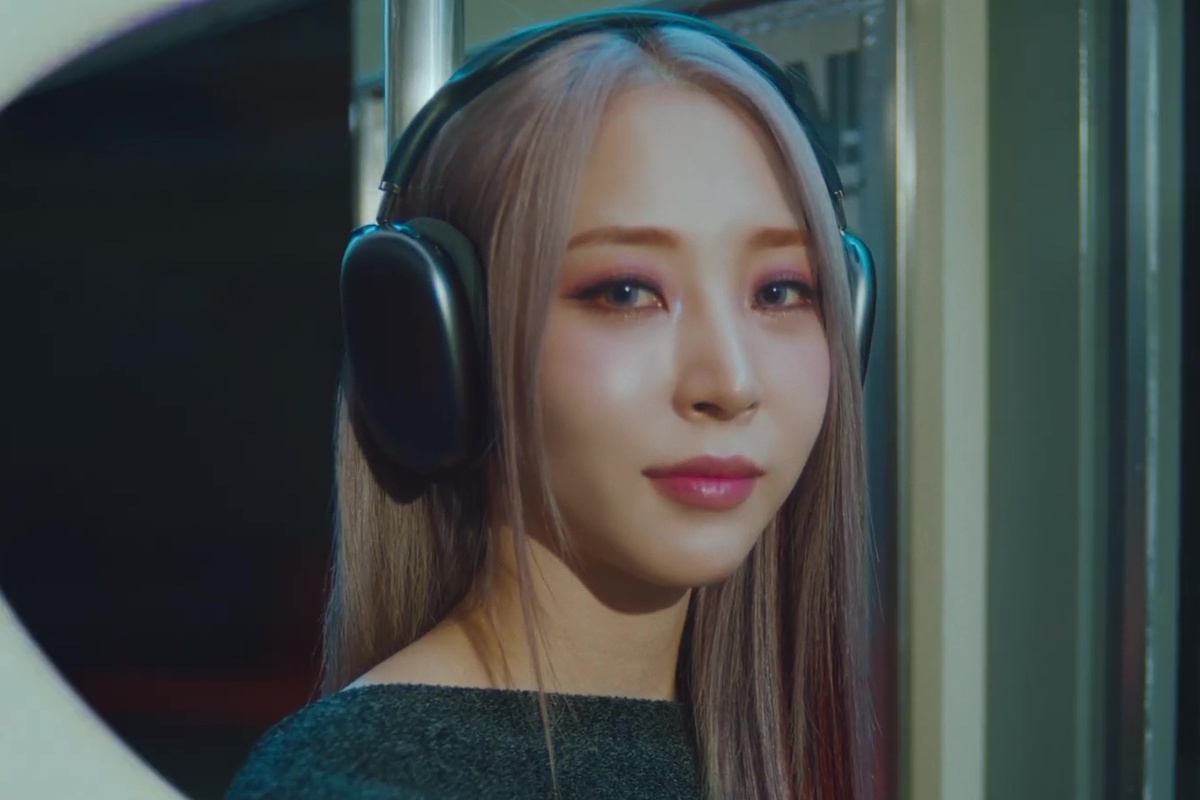 WATCH: #MAMAMOO's #Moonbyul Drops MV Teaser For "TOUCHIN&amp;MOVIN" 
soompi.com/article/164194…
