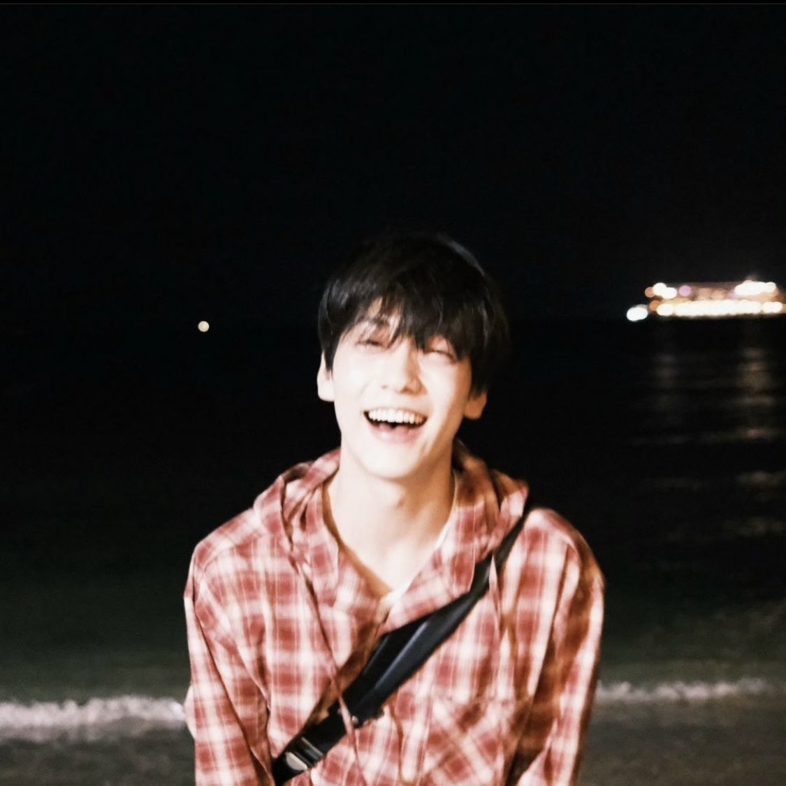 hourlydanjjakz's tweet photo. soogyu vietnam trip together 🥹 https://t.co/VDD4Ym8kIh