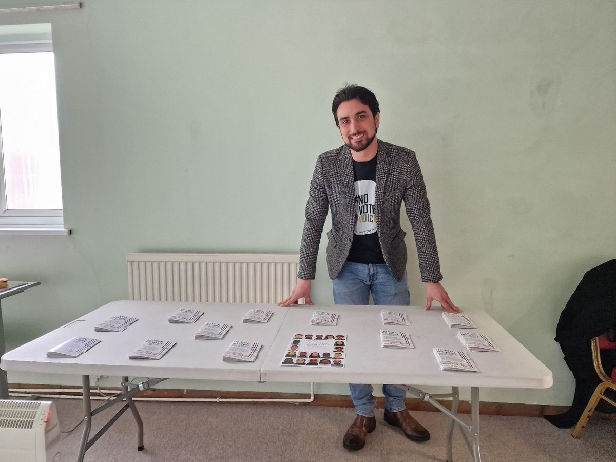 The #VoterRegistration tour comes to Croydon 🚍 On Sunday, our founder @MatteoBergamini spoke at Acts Christian Church, as part of @ldn_gov's mission to ensure all eligible Londoners are ready to vote on May 2nd ! 🤝 Thanks to the @MulticulturalMC for their support. 👏