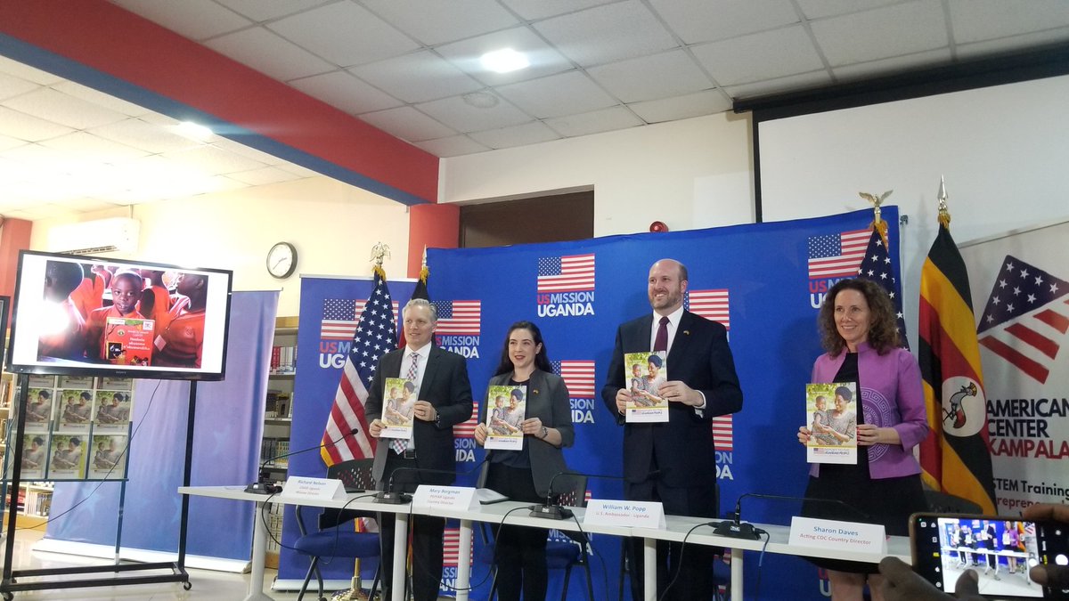 .@usmissionuganda today launched their annual 'REPORT TO THE UGANDAN PEOPLE'
The #USReport2UG highlights the work that they have been doing in past year & also builds on more than six decades of work they have been doing together with the Ugandan people.
#USWithUganda 🇺🇸+🇺🇬