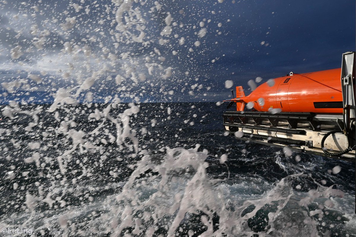 Ran the robot has gone missing in action, under Thwaites Glacier 😲 The 7m long, bright orange AUV didn't resurface at the meeting point and searches with drones, acoustics and helicopter were fruitless. thwaitesglacier.org/news/final-mis… 📸Uni of Gothenberg