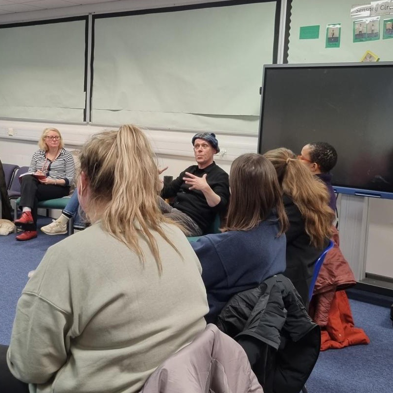 StarcatchersCS's tweet photo. "It's brilliant to see how simple an idea can be to engage children in a story in a way I hadn't thought of before" #CreativeSkills participant.
Lovely feedback from last week's session @edin_ey  around the importance of creativity in supporting speech and language development. https://t.co/bU2XMAw2Yr
