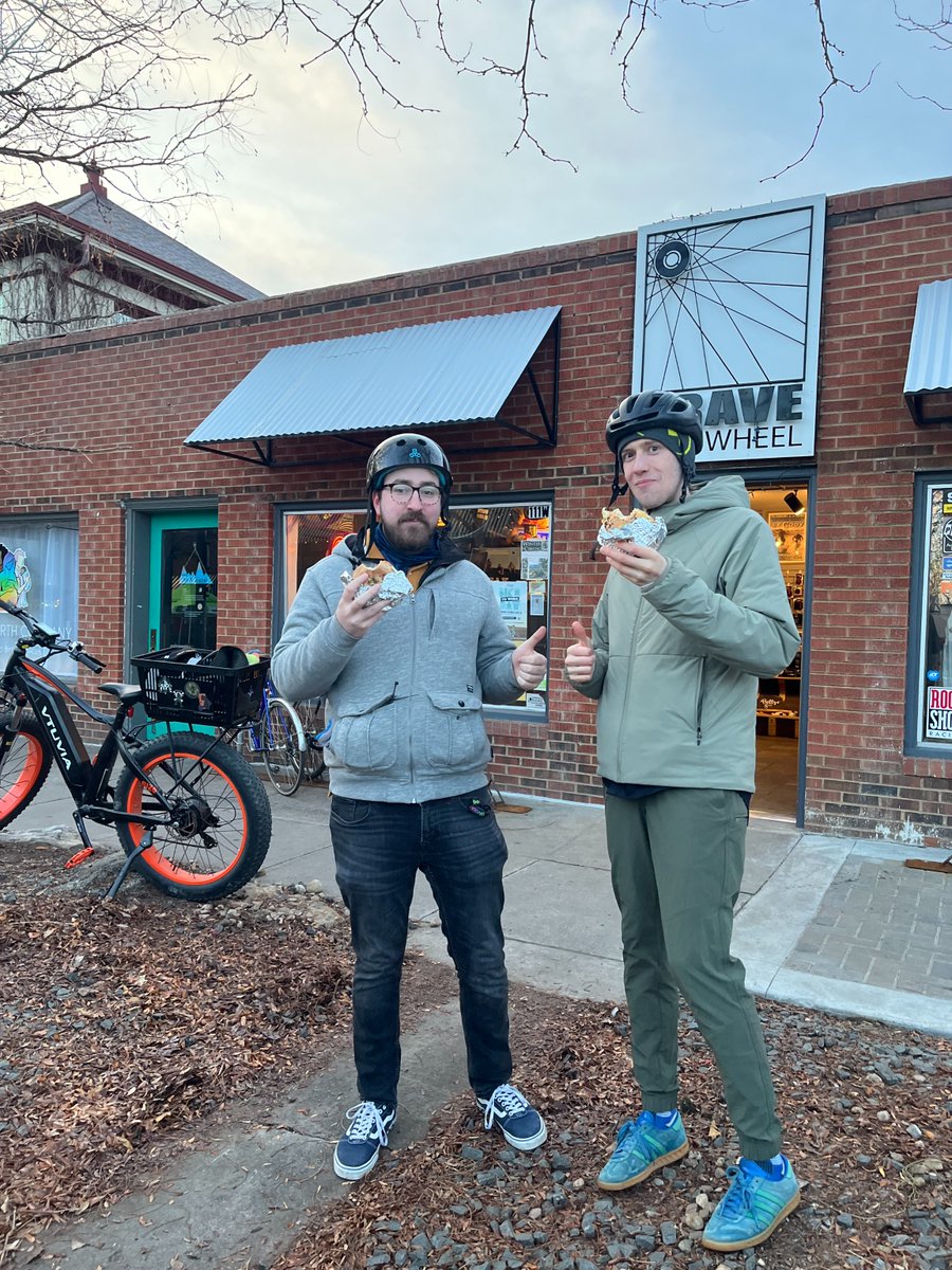 AyresInc's tweet photo. Staff from our Fort Collins, CO, office braved the cooler temps last Friday and pedaled their way to the office during the Winter Bike to Work Day. #wbtwdfortcollins https://t.co/GIjGRAWEal