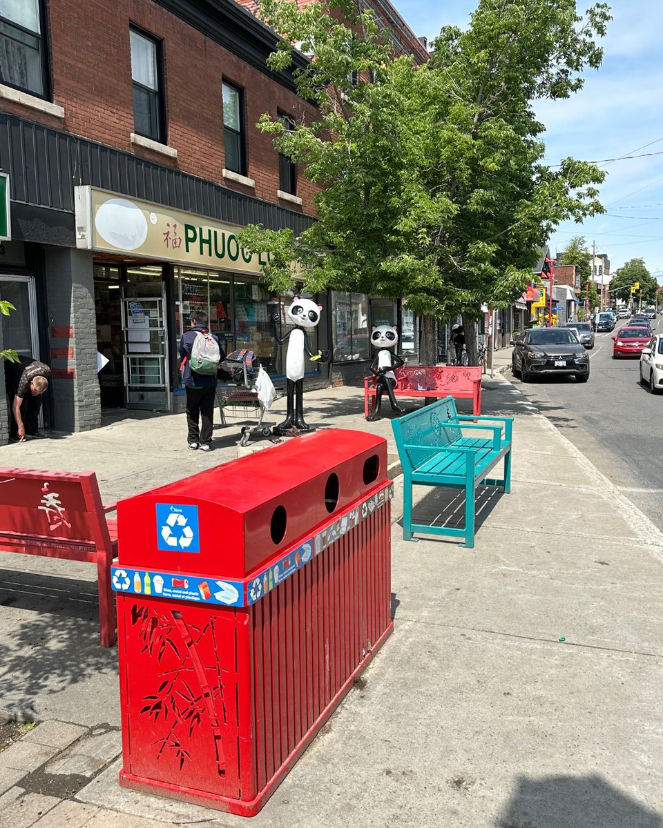 Canaanincca's tweet photo. Street Recycling Bin CRC-778 with traditional Chinese bamboo elements in Chinatown Ottawa. https://t.co/sgXL4JUV31 #CanaanSF #CanaanStyle #SustainableLiving #Receptacle #RecyclingStation #CommercialFurniture #OutdoorFurniture #SiteFurnishings #StreetFurniture #Landscape #Canada https://t.co/MqDmTQqAYq